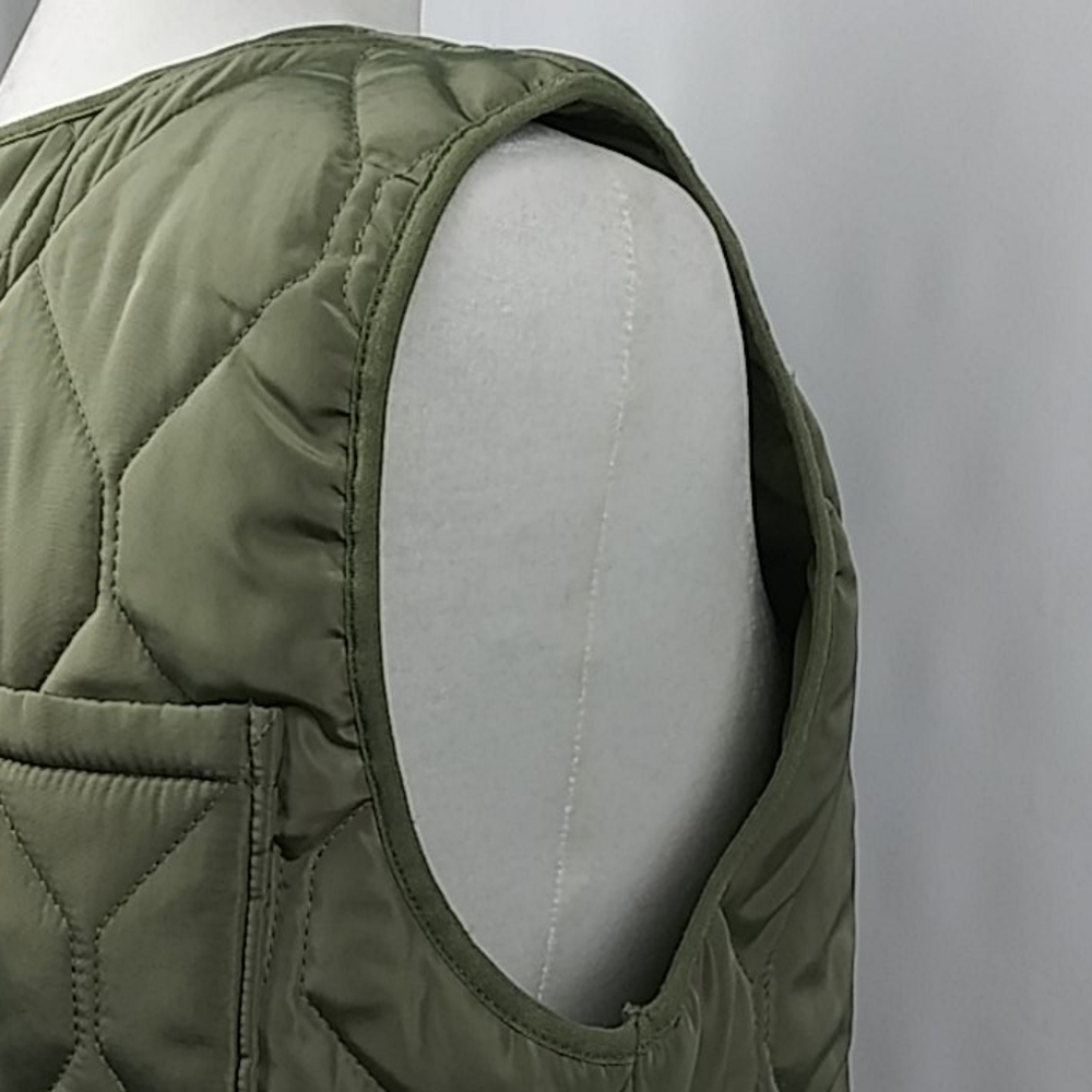 Boys Art Class Vest. - Picture 5 of 15